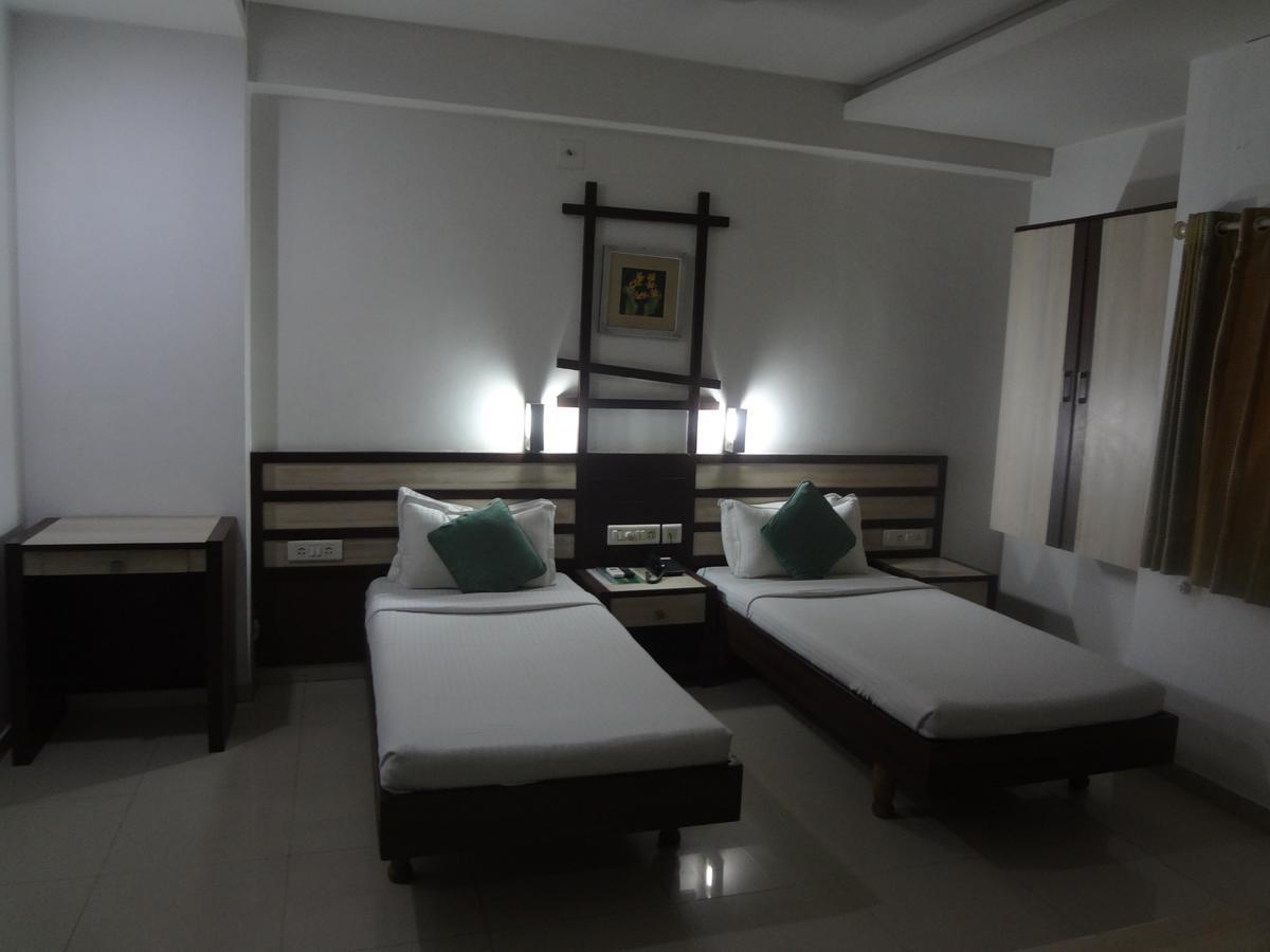 Hotel Airport Residency Ahmedabad Exterior foto
