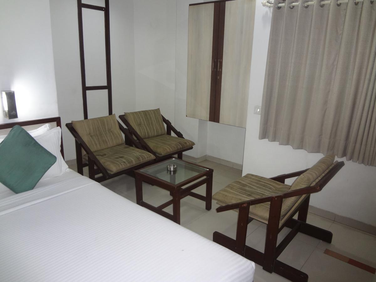 Hotel Airport Residency Ahmedabad Exterior foto