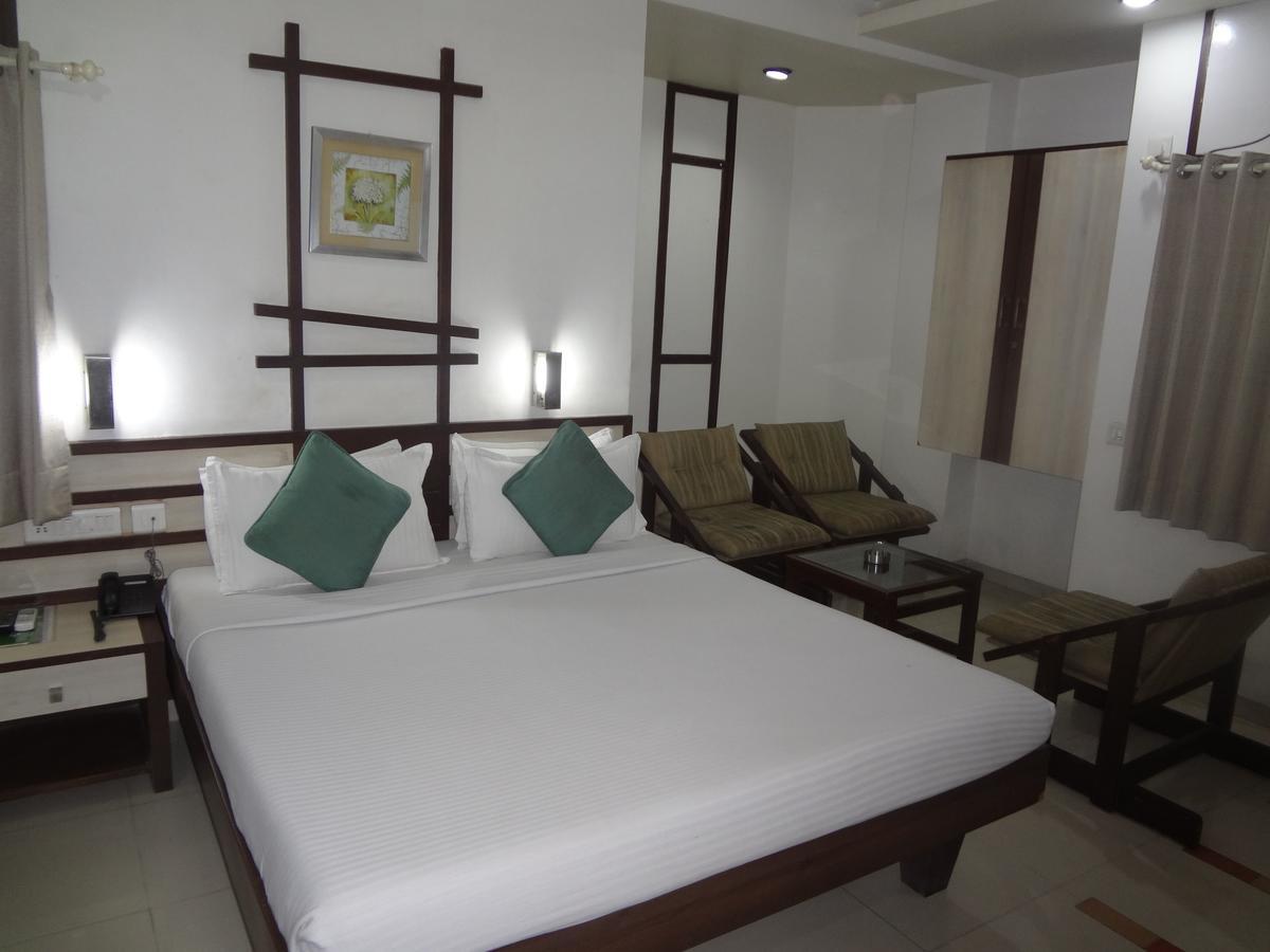 Hotel Airport Residency Ahmedabad Exterior foto