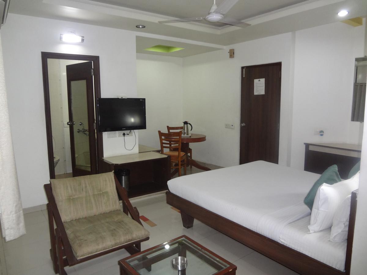 Hotel Airport Residency Ahmedabad Exterior foto