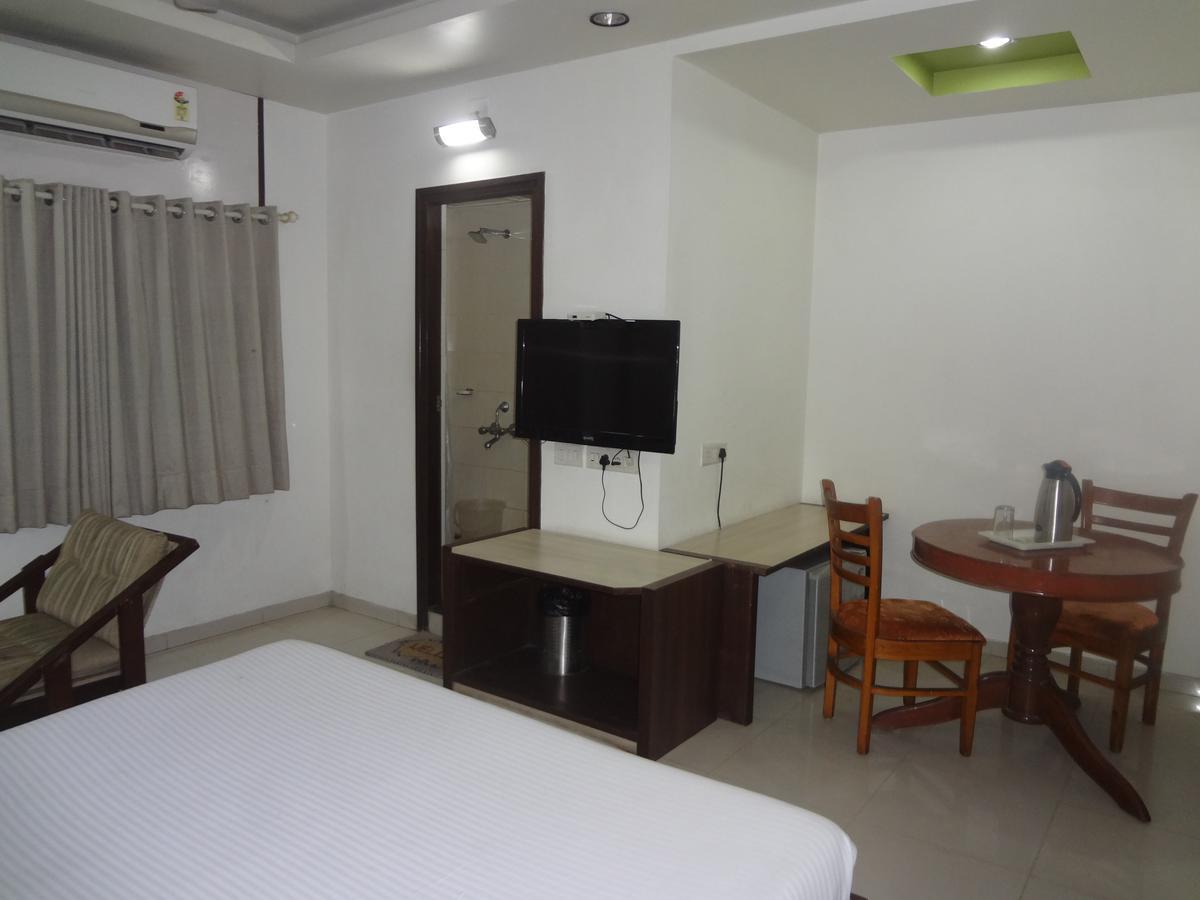 Hotel Airport Residency Ahmedabad Exterior foto
