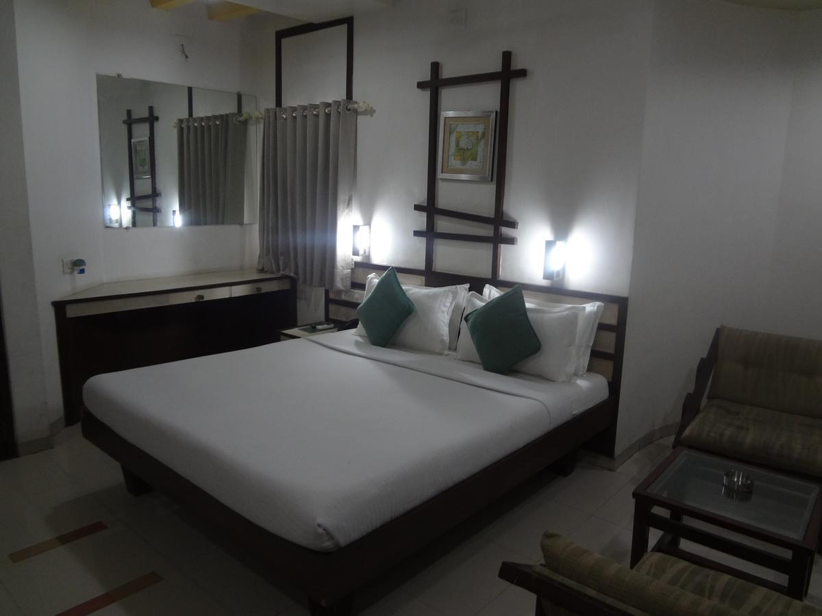 Hotel Airport Residency Ahmedabad Exterior foto