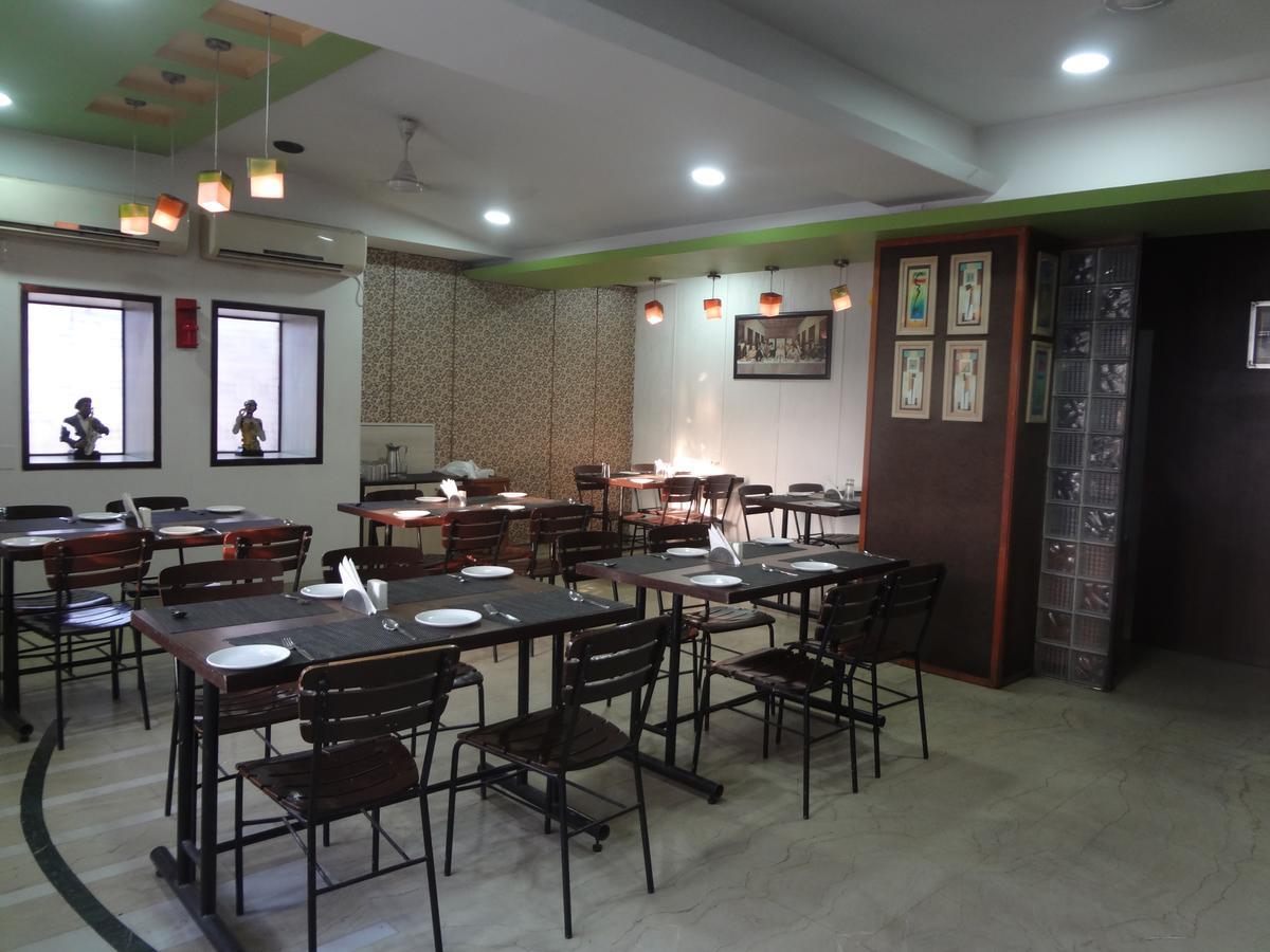 Hotel Airport Residency Ahmedabad Exterior foto