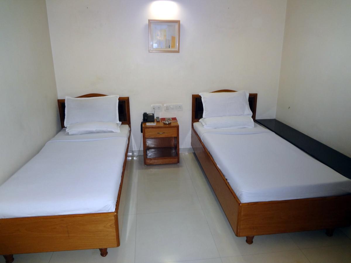 Hotel Airport Residency Ahmedabad Exterior foto