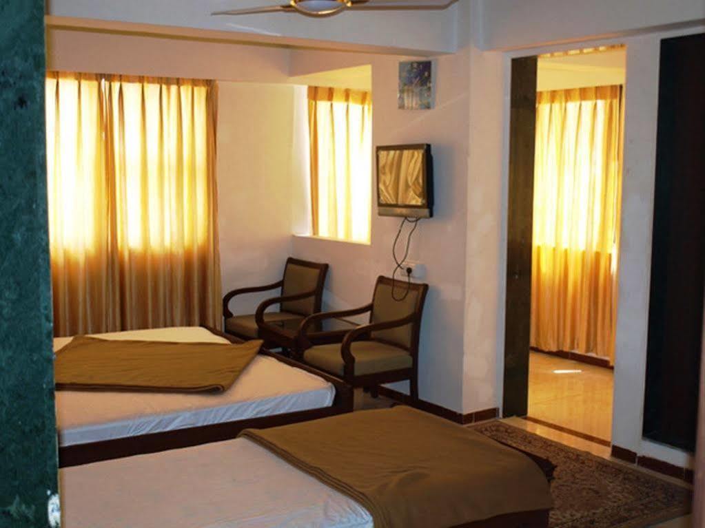 Hotel Airport Residency Ahmedabad Exterior foto