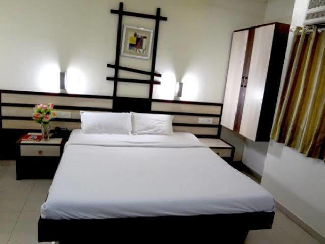 Hotel Airport Residency Ahmedabad Exterior foto
