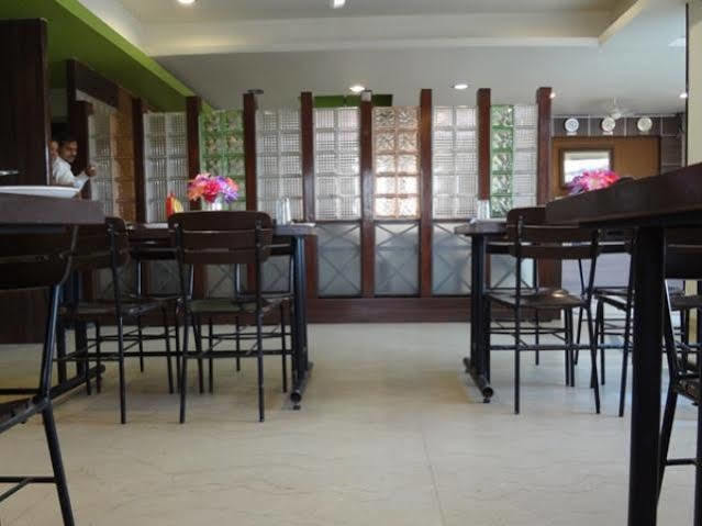 Hotel Airport Residency Ahmedabad Exterior foto
